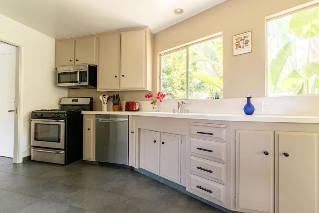 Stunning Hollywood Midcentury Modern-Views-Best Location! Los Ángeles Exterior foto